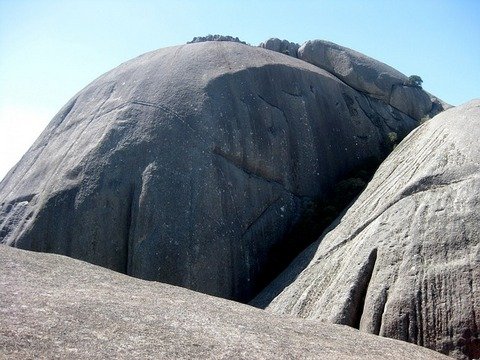Paarl_boulder boulders in Paarl