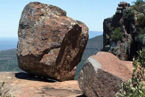 dolerite_rock_graaff_reinet dolerite_rock_graaff_reinet